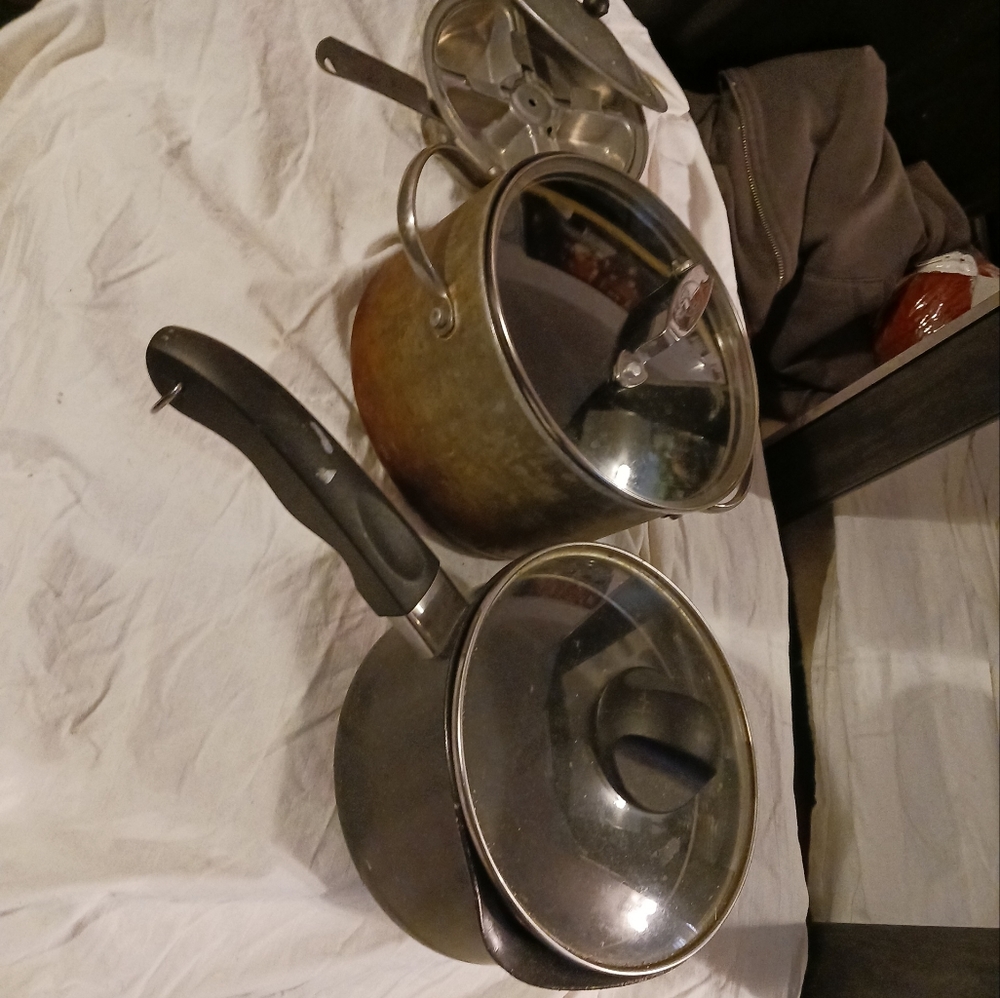 Three saucepan set